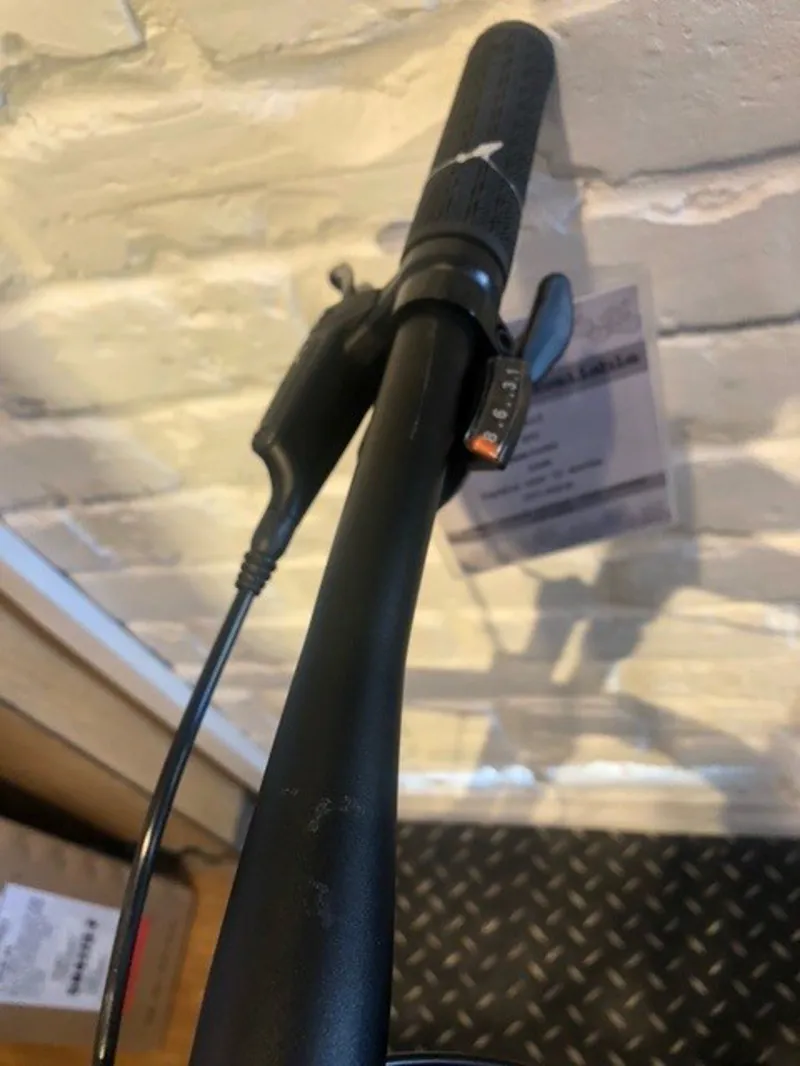 EX-Demo Scott Aspect 960 Large Mountain Bike 2021 in Grey-2